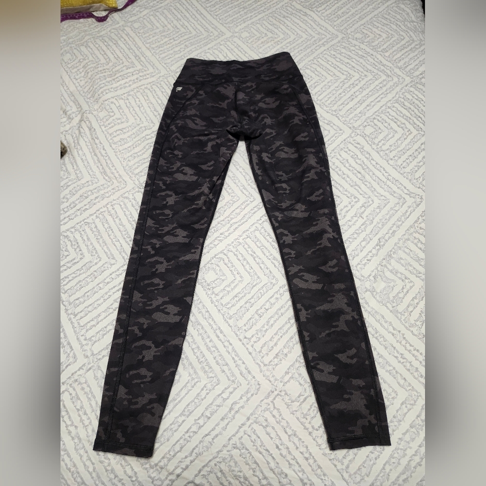 Fabletics Small - image 4